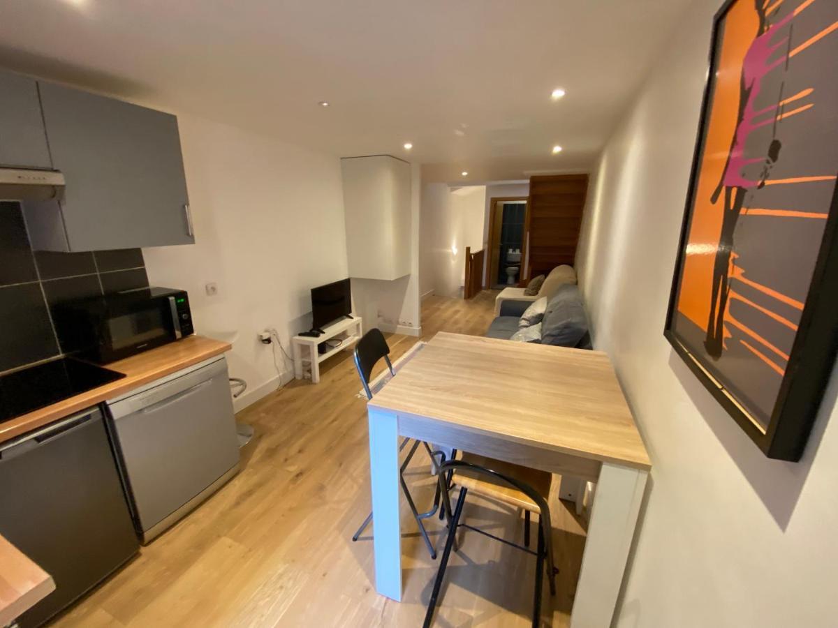 Paris Eiffel Tower Et Disney Apartments, Parkings Gratuits Et Securises, 10 Minutes Metro To Paris Nogent-sur-Seine Exterior foto