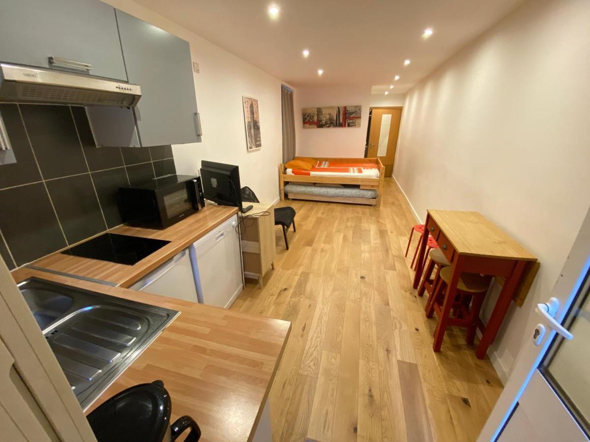 Paris Eiffel Tower Et Disney Apartments, Parkings Gratuits Et Securises, 10 Minutes Metro To Paris Nogent-sur-Seine Exterior foto