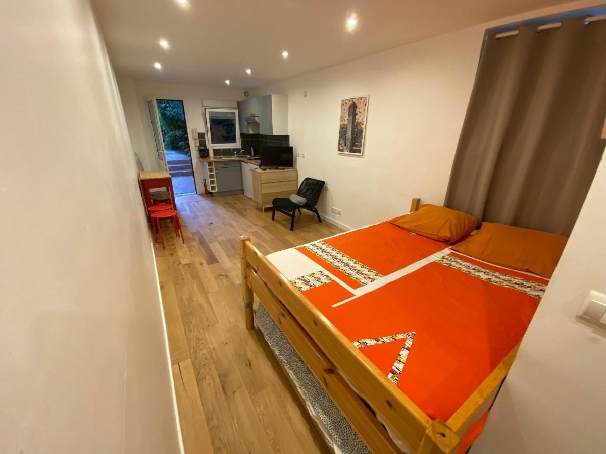 Paris Eiffel Tower Et Disney Apartments, Parkings Gratuits Et Securises, 10 Minutes Metro To Paris Nogent-sur-Seine Exterior foto