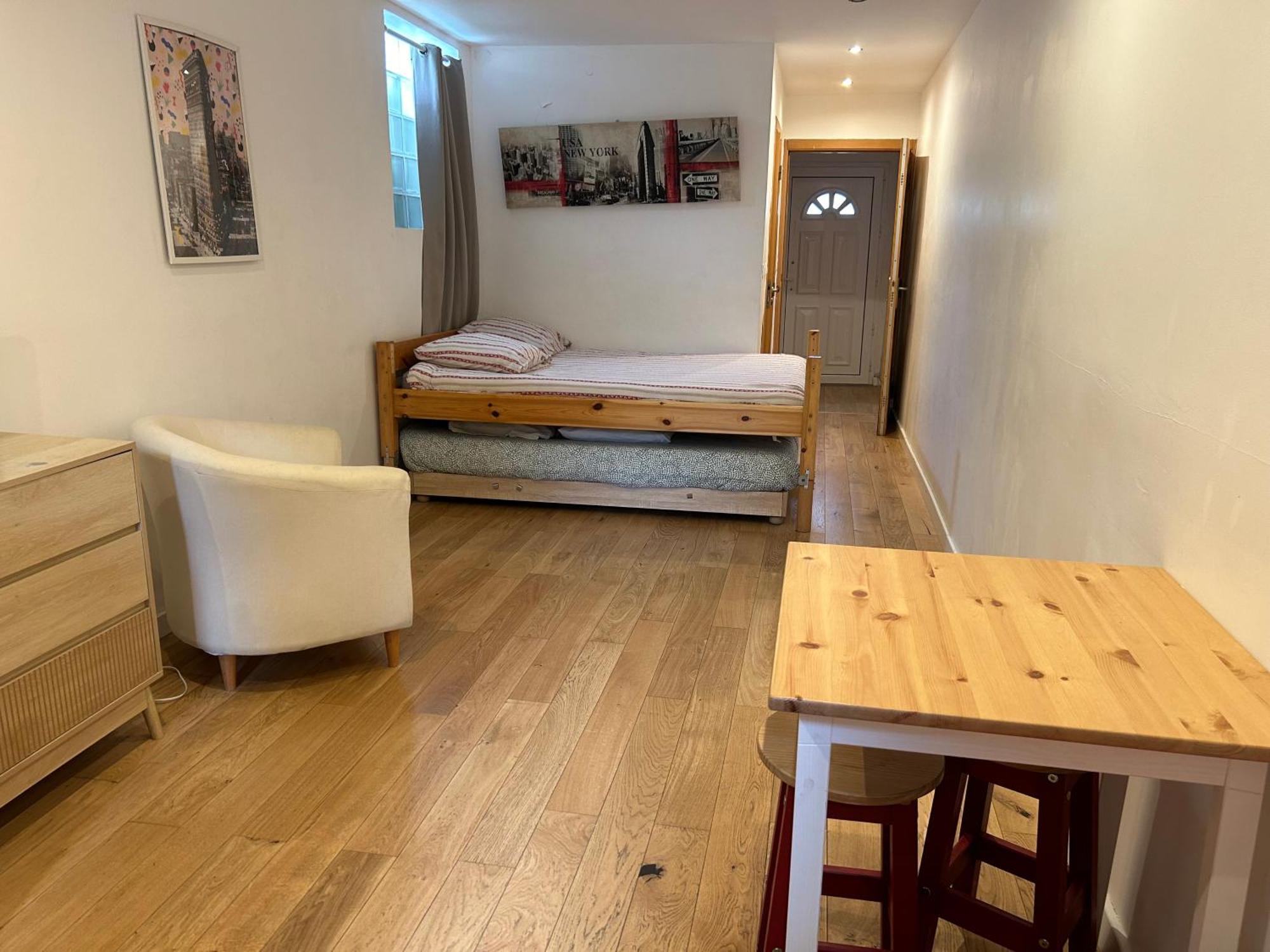Paris Eiffel Tower Et Disney Apartments, Parkings Gratuits Et Securises, 10 Minutes Metro To Paris Nogent-sur-Seine Exterior foto